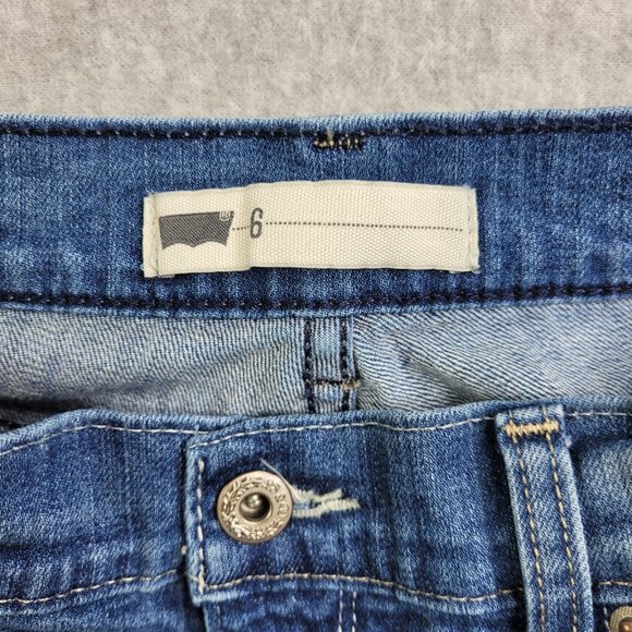 Womens Levis Capris Size 6 Blue Cuffed Stretch Cotton Straight Leg Mid Rise - Picture 12 of 15